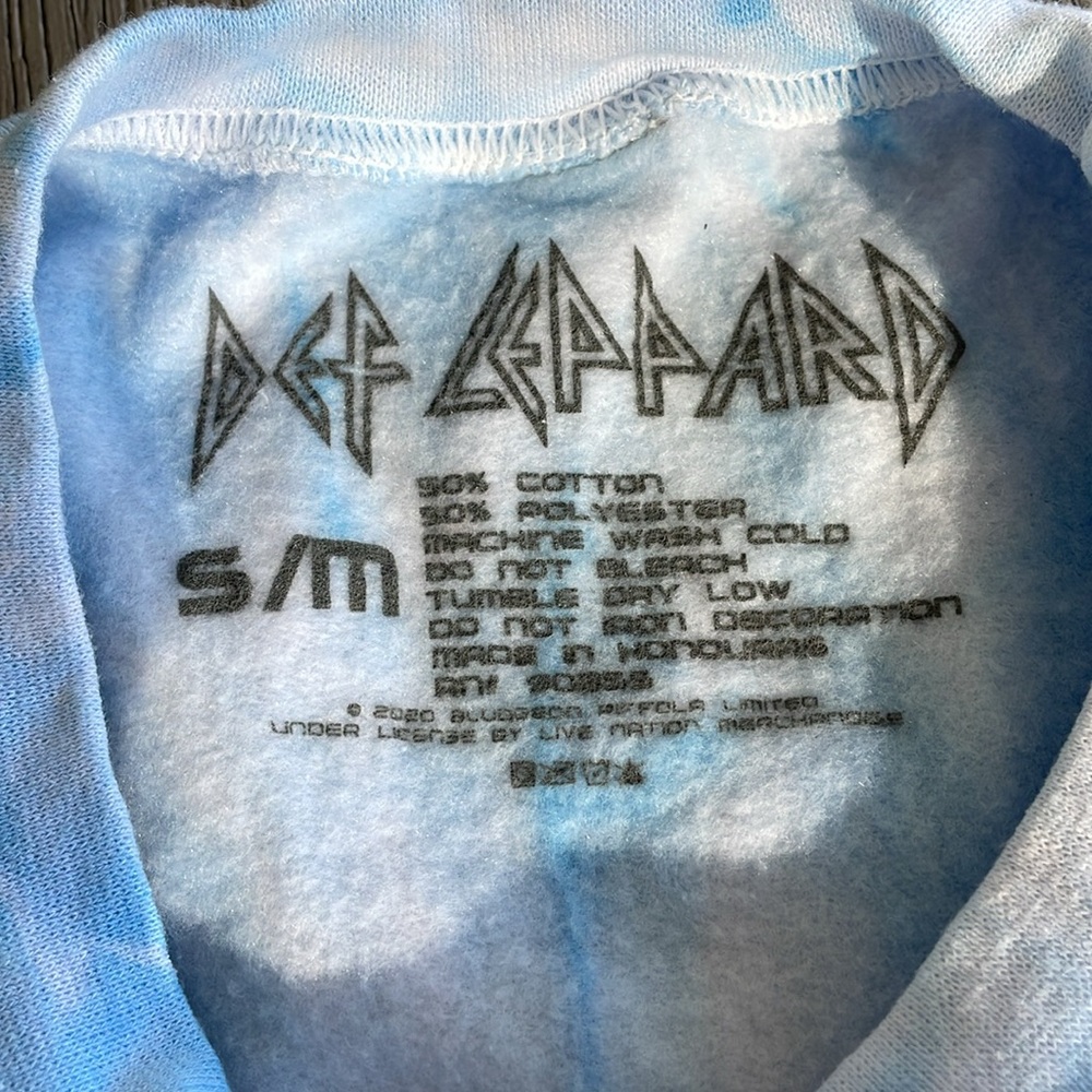 Def Leppard Pyromania Tie Dye Sweat Shirt Size, S/M, Like New - Picture 5 of 5